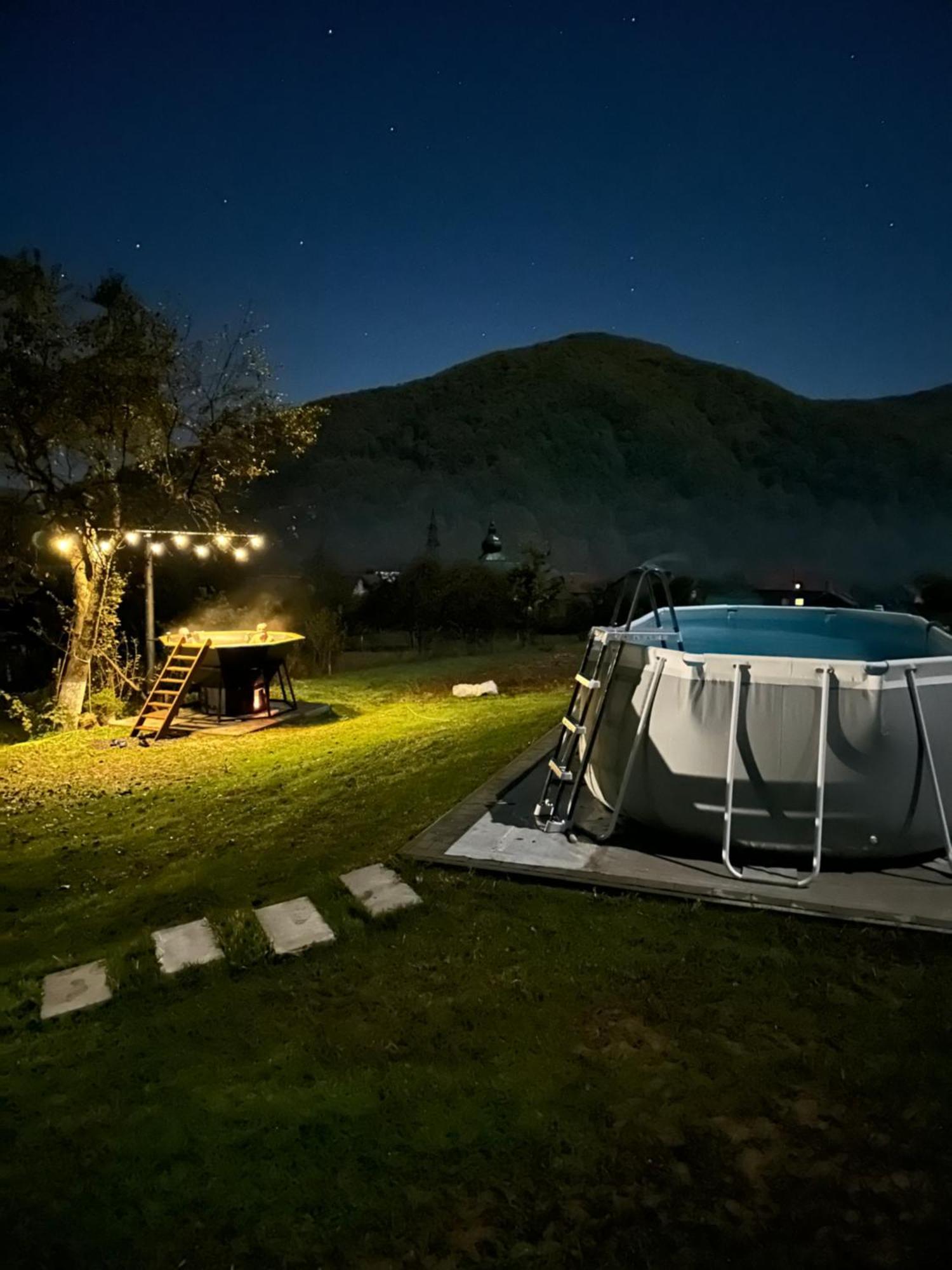 Villa Еко Дім З Соломи à Solochyn Extérieur photo
