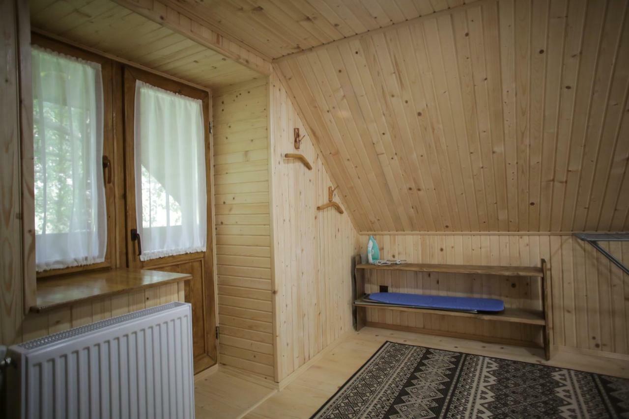 Villa Еко Дім З Соломи à Solochyn Extérieur photo
